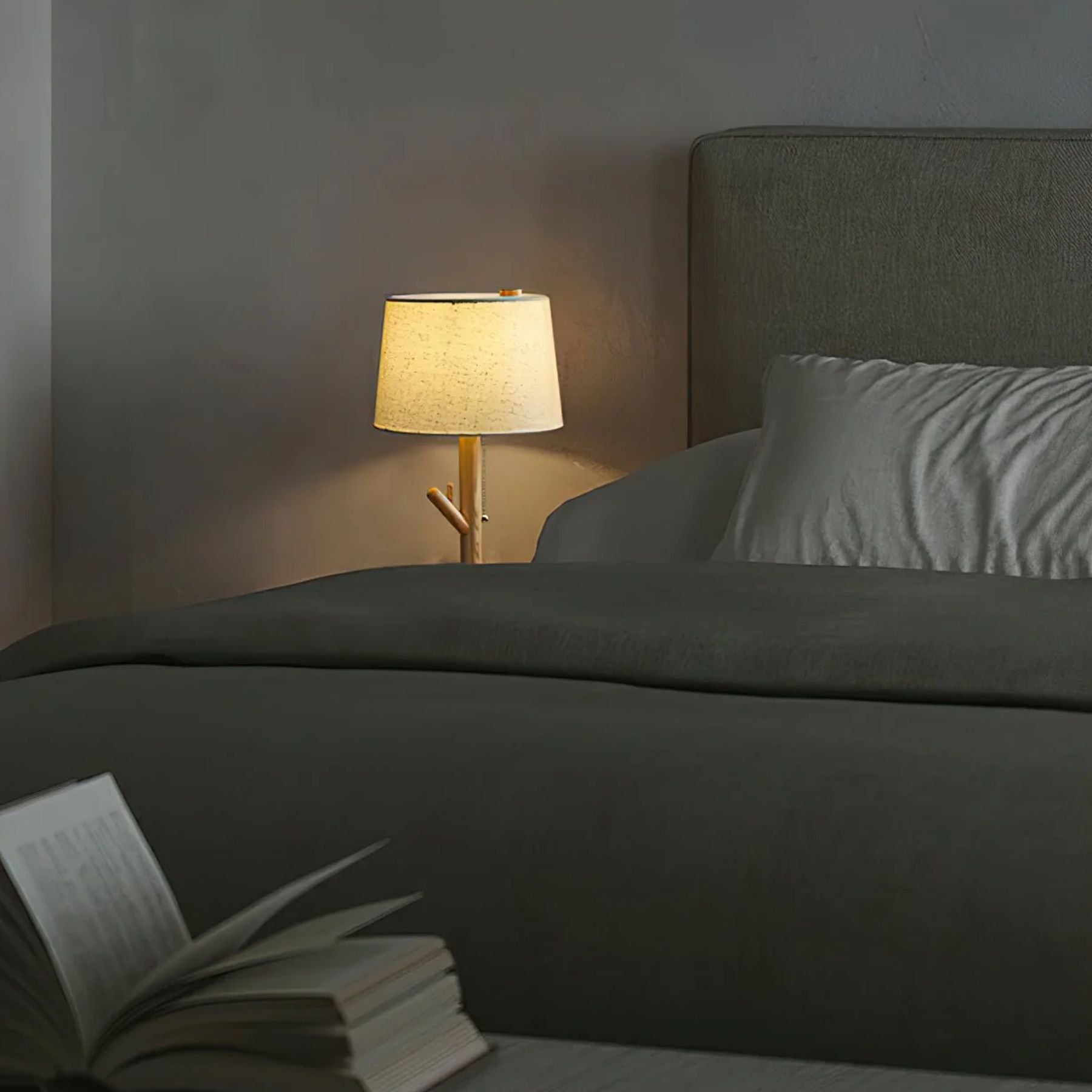 Tifisca Table Lamp