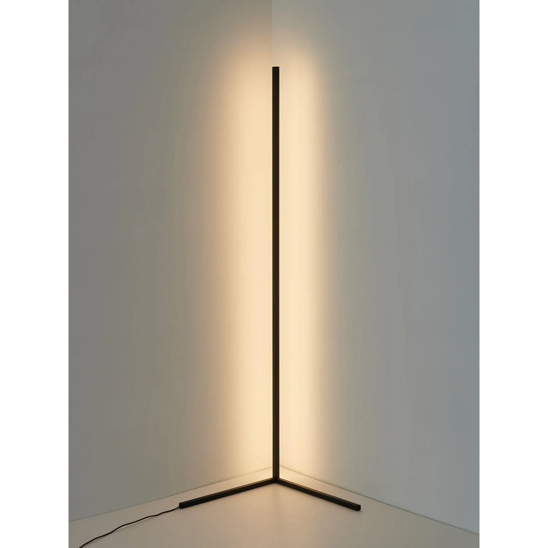 Lucavo Floor Lamp