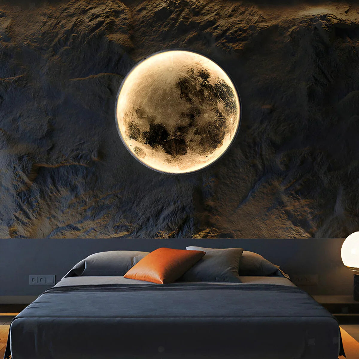 Eclipse Moon Design Wall Light