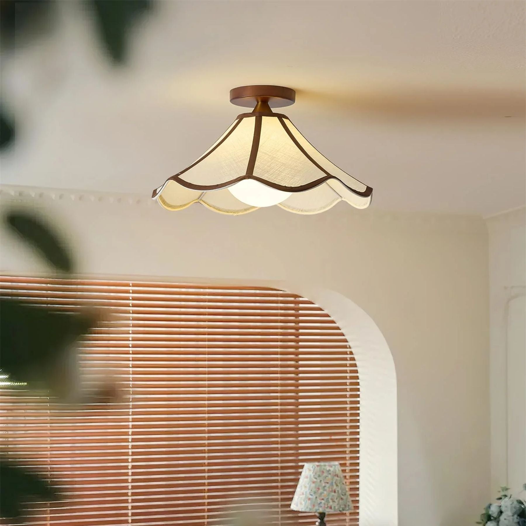 Pelonesa Ceiling Light