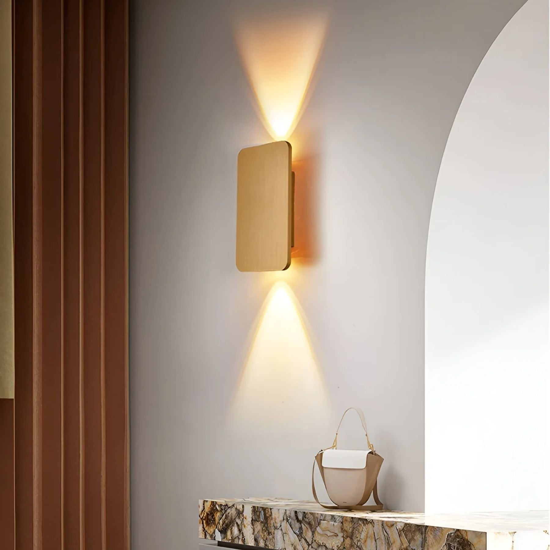 Resilux Wall Light