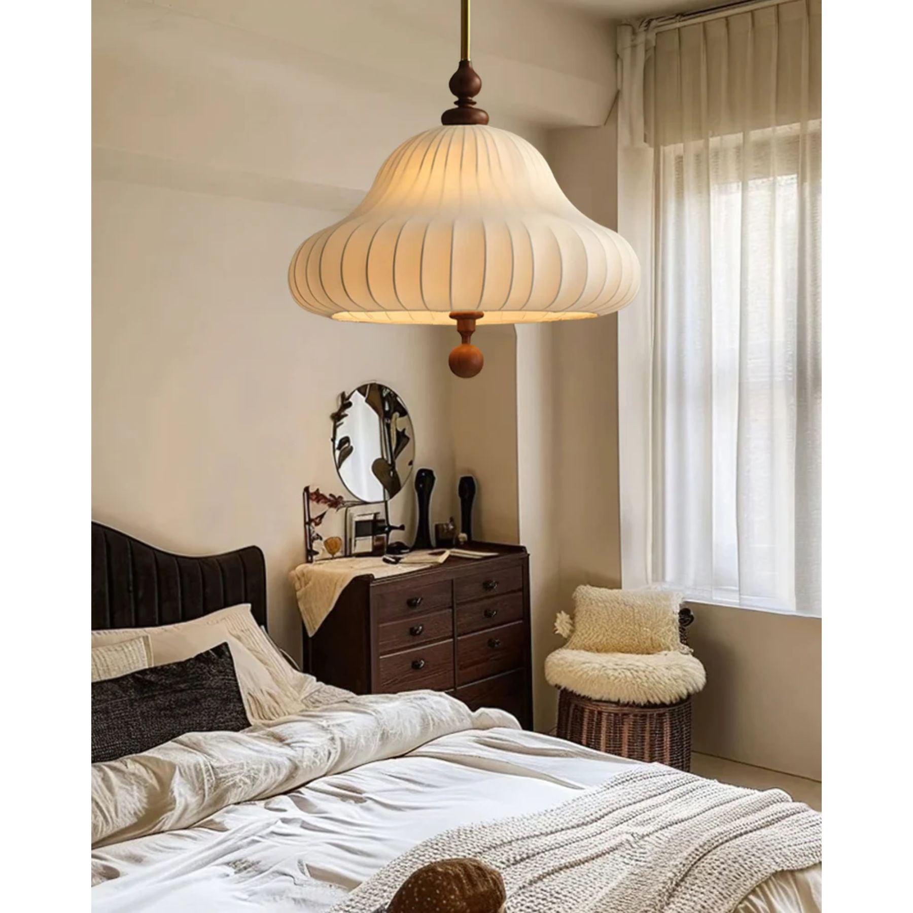 Lunaro Pendant Light