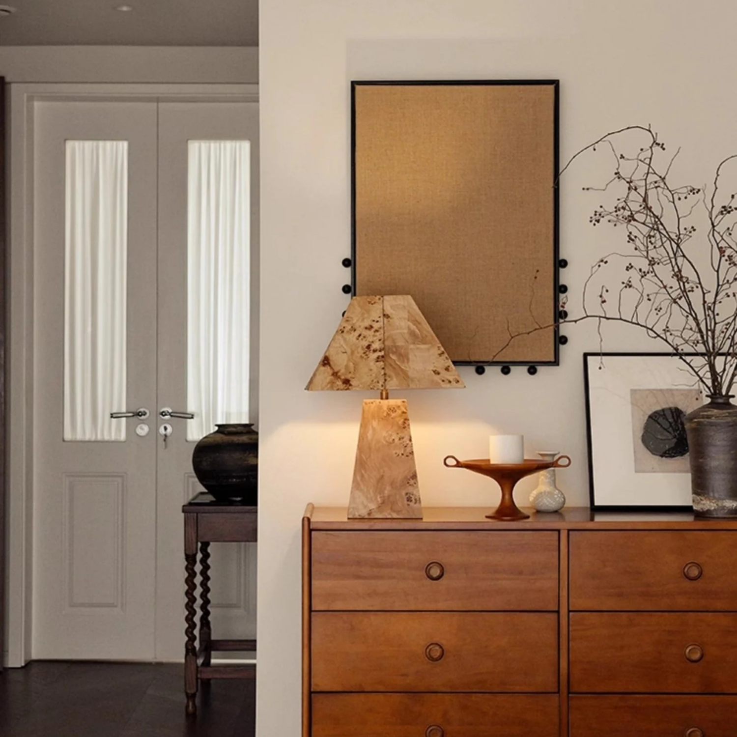 Amesis Table Lamp