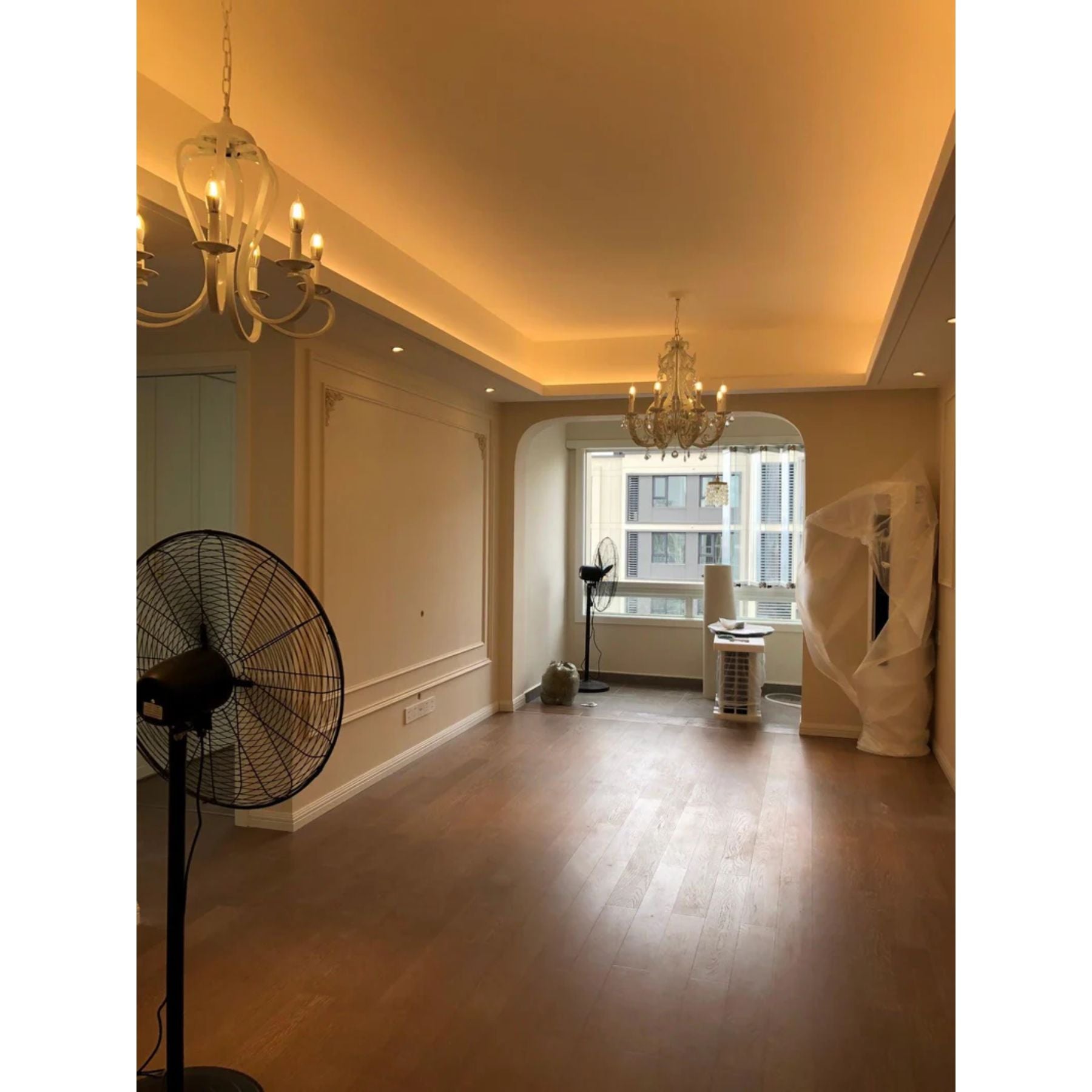 Donviro Chandelier