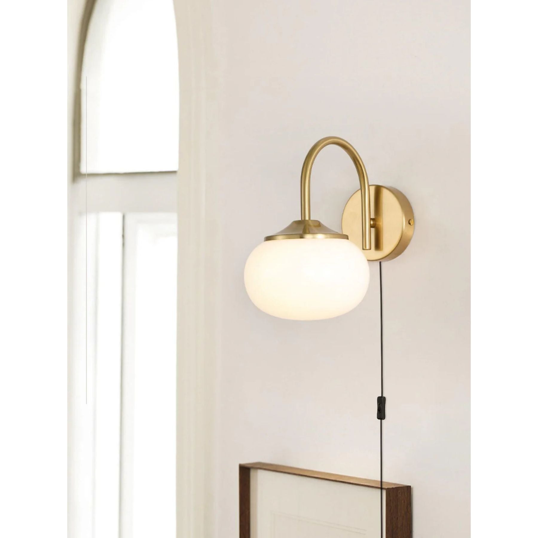 Yolina Wall Light