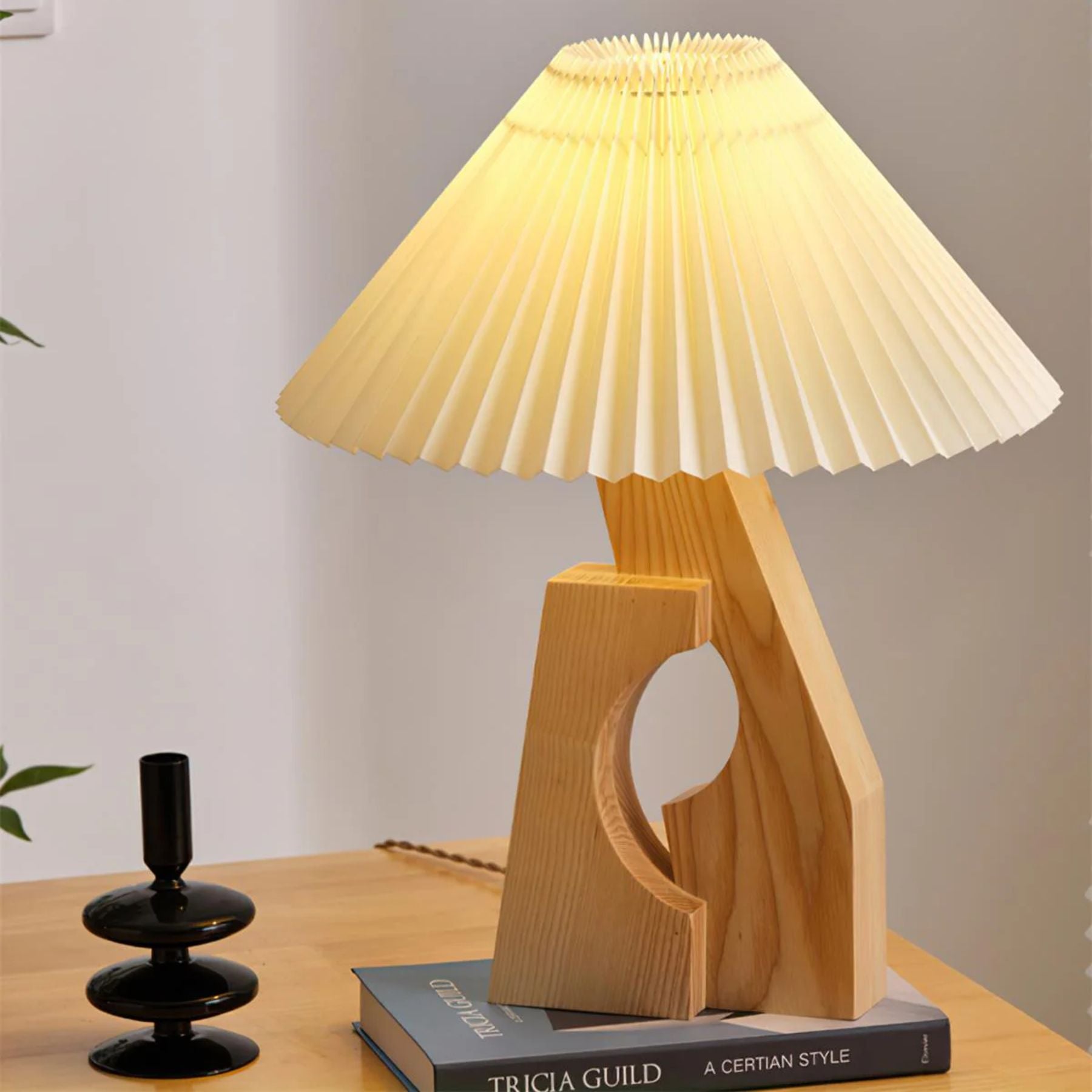 Zelayn Ribbed Table Lamp