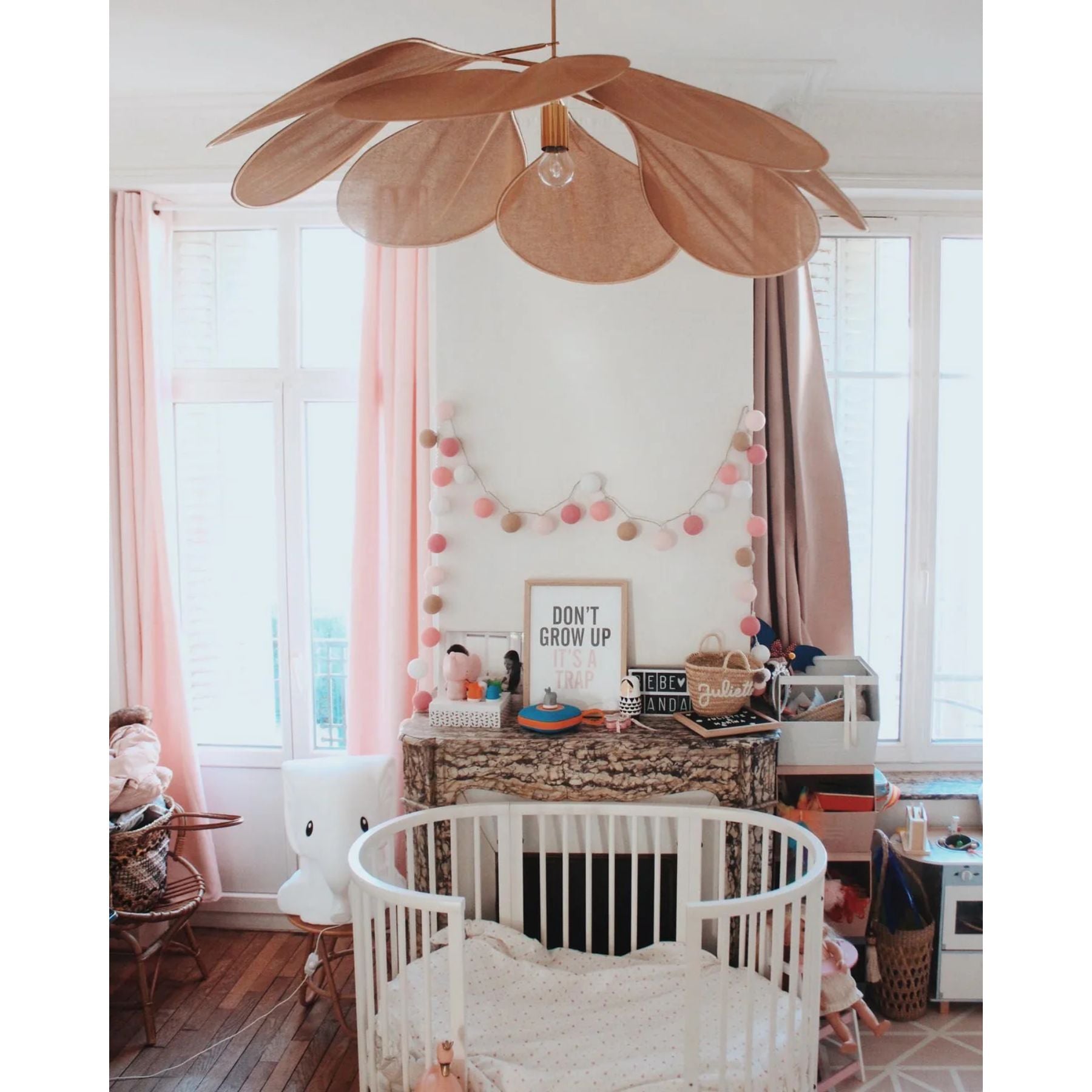 Furesta Flower Pendant Light