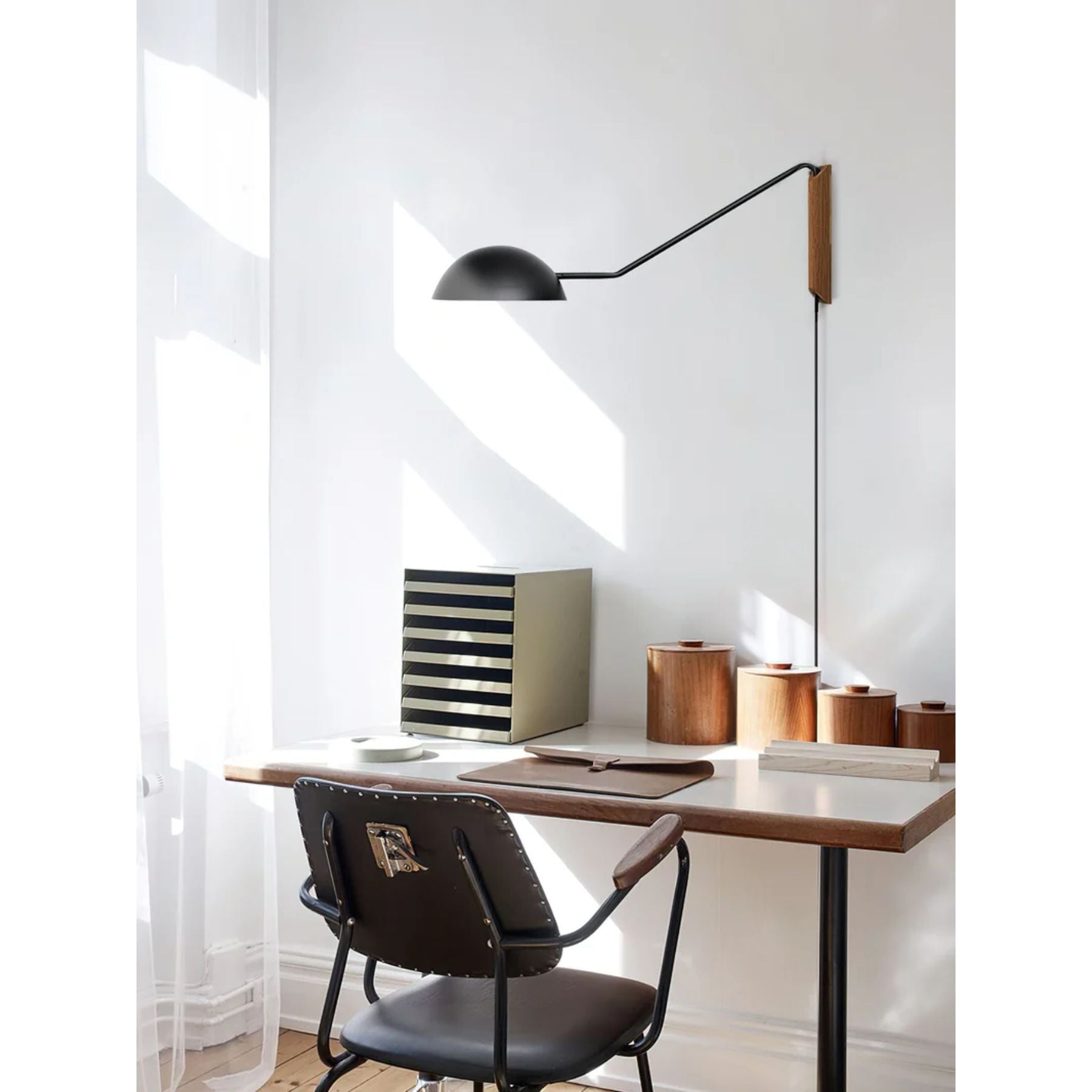 Lendara Wall Light