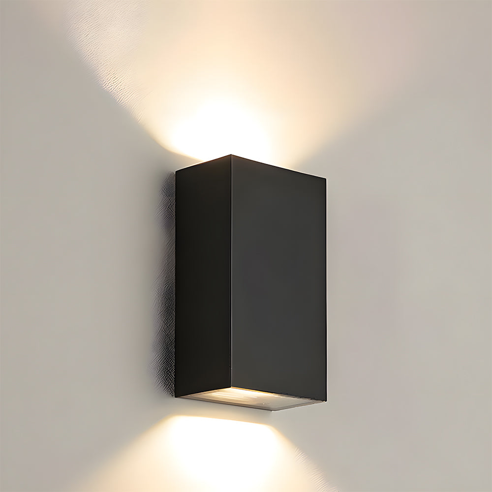 Lantivo Outdoor Wall Light