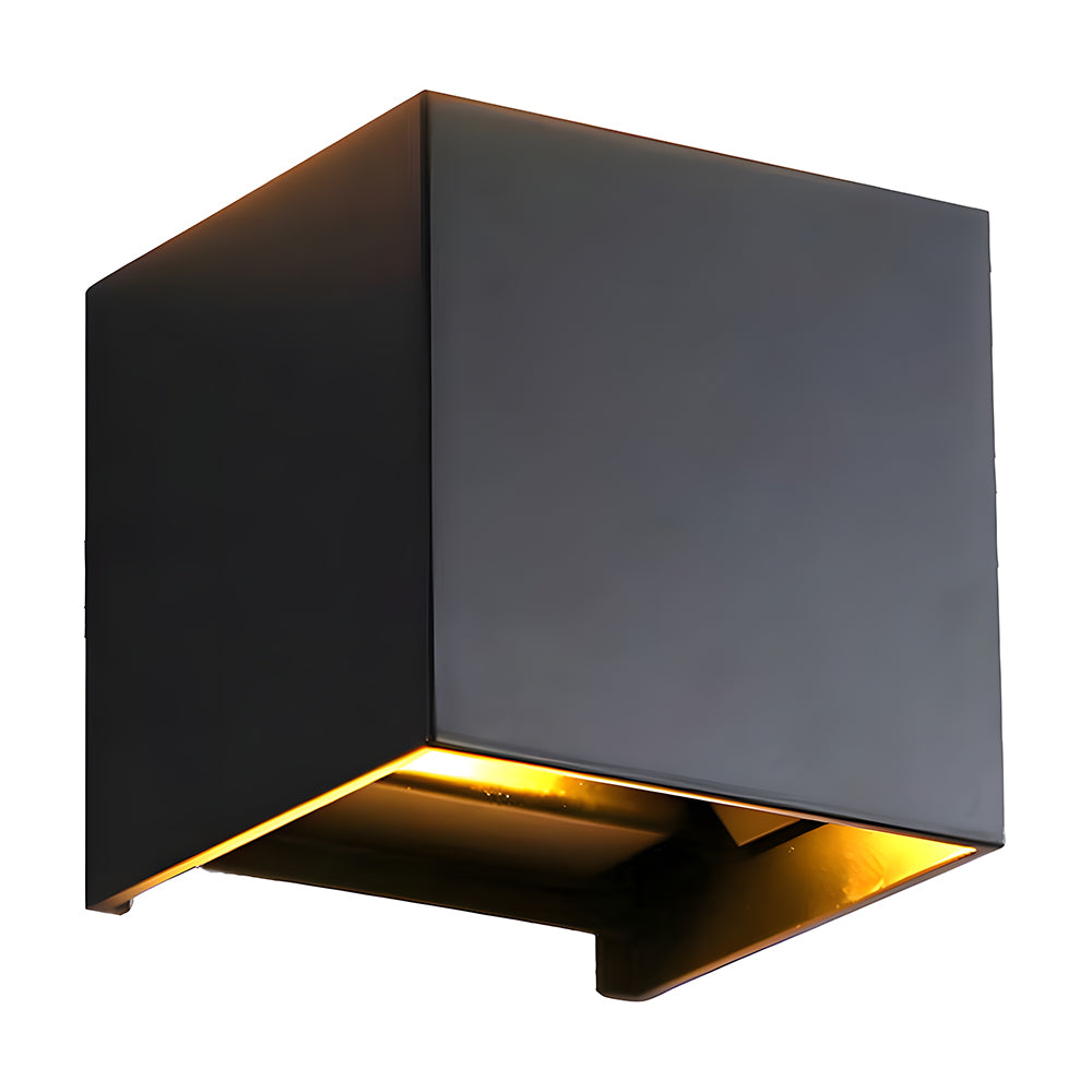 Lantivo Outdoor Wall Light