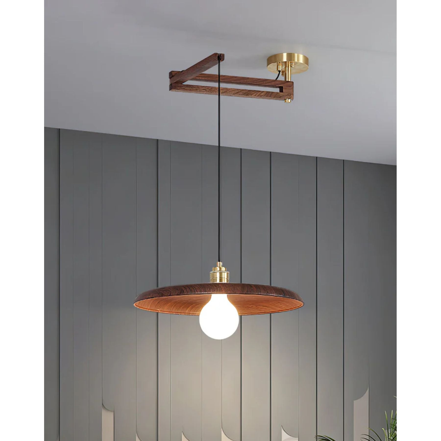 Lycare Pendant Light
