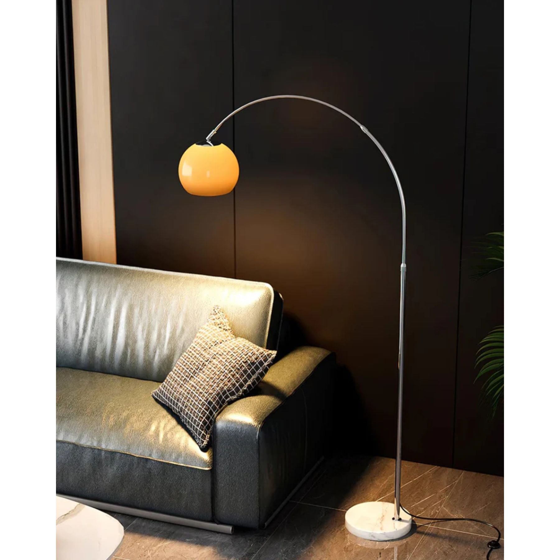 Tyllon Floor Lamp