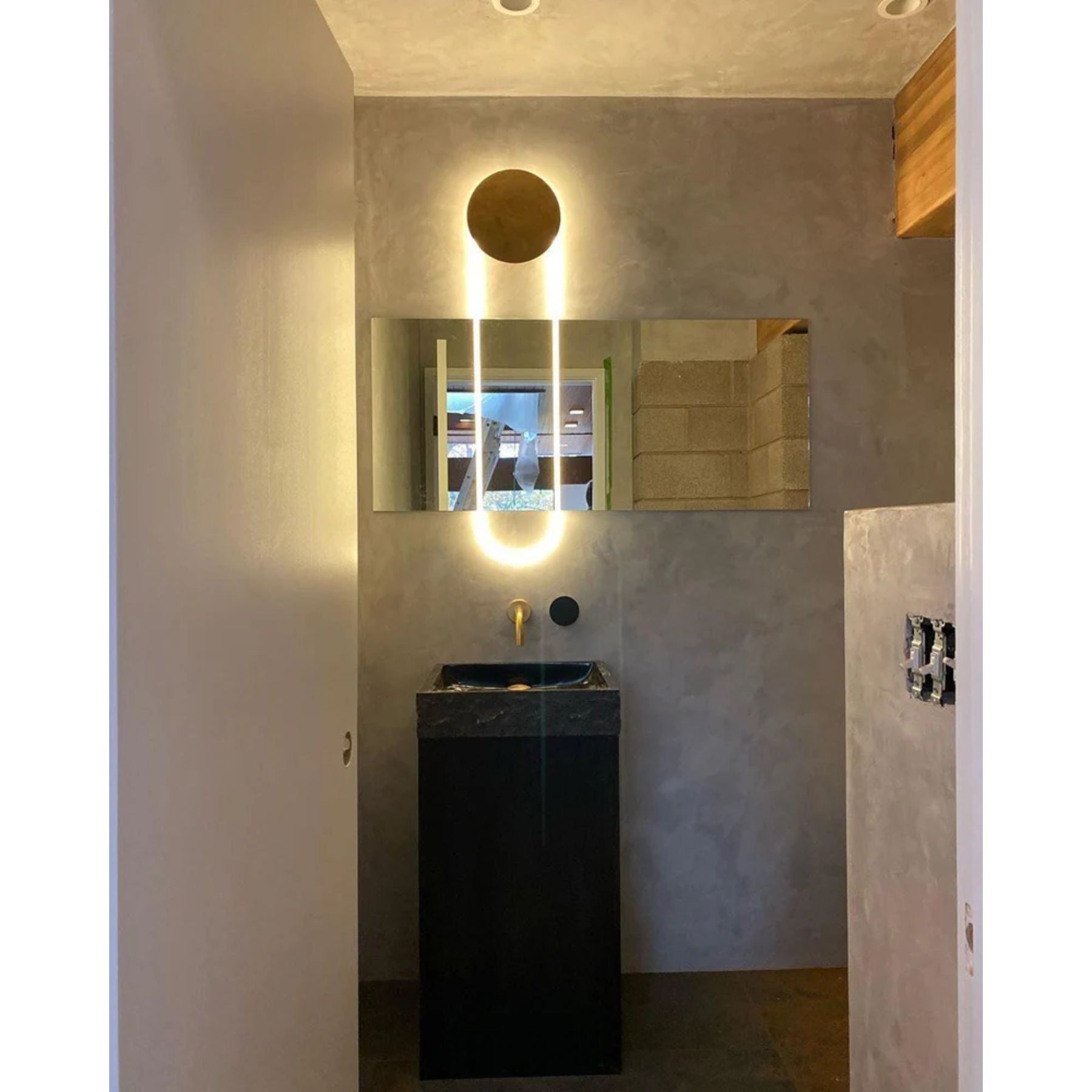 Luremi Wall Light