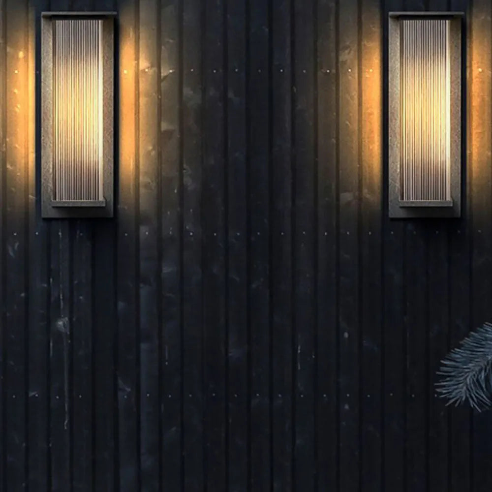 Fenioer Outdoor Wall Light
