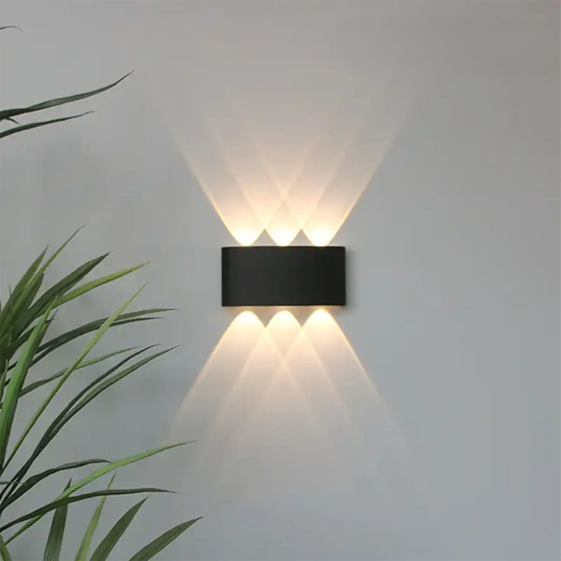 Domesi Wall Light