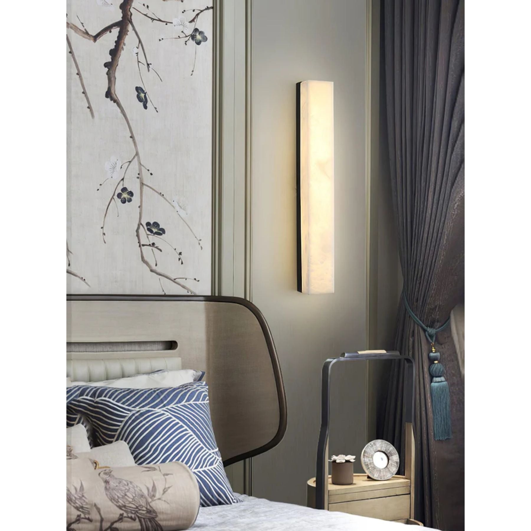 Lureya Alabaster Wall Light