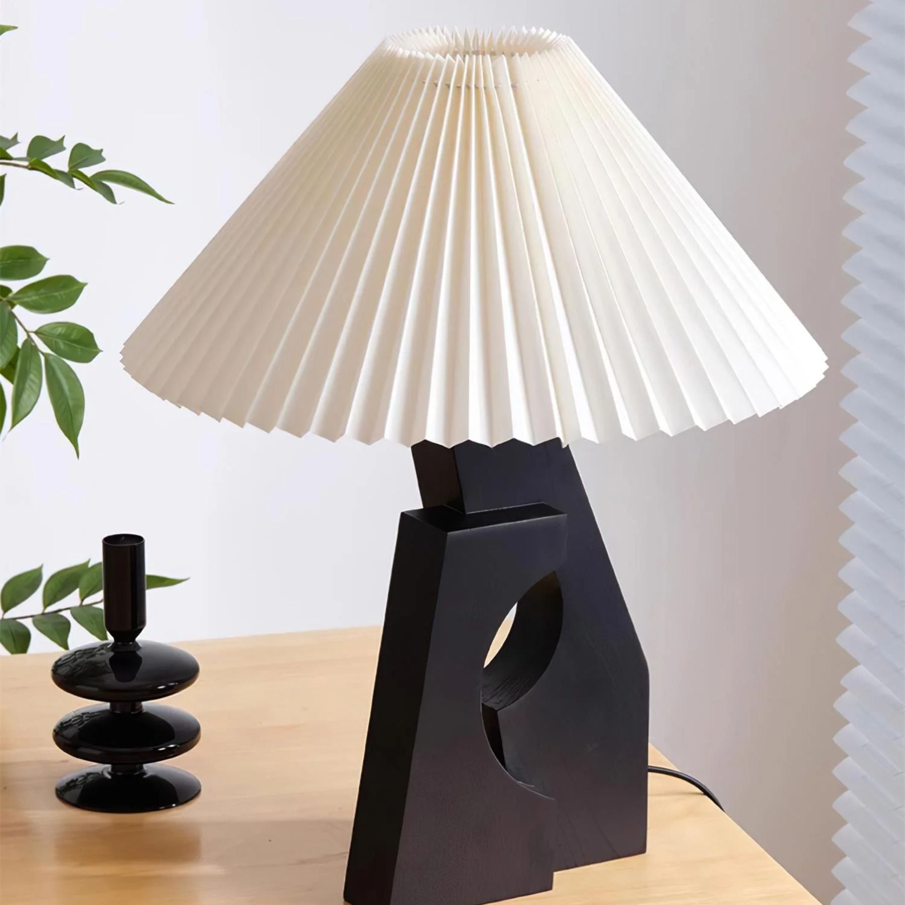 Zelayn Ribbed Table Lamp
