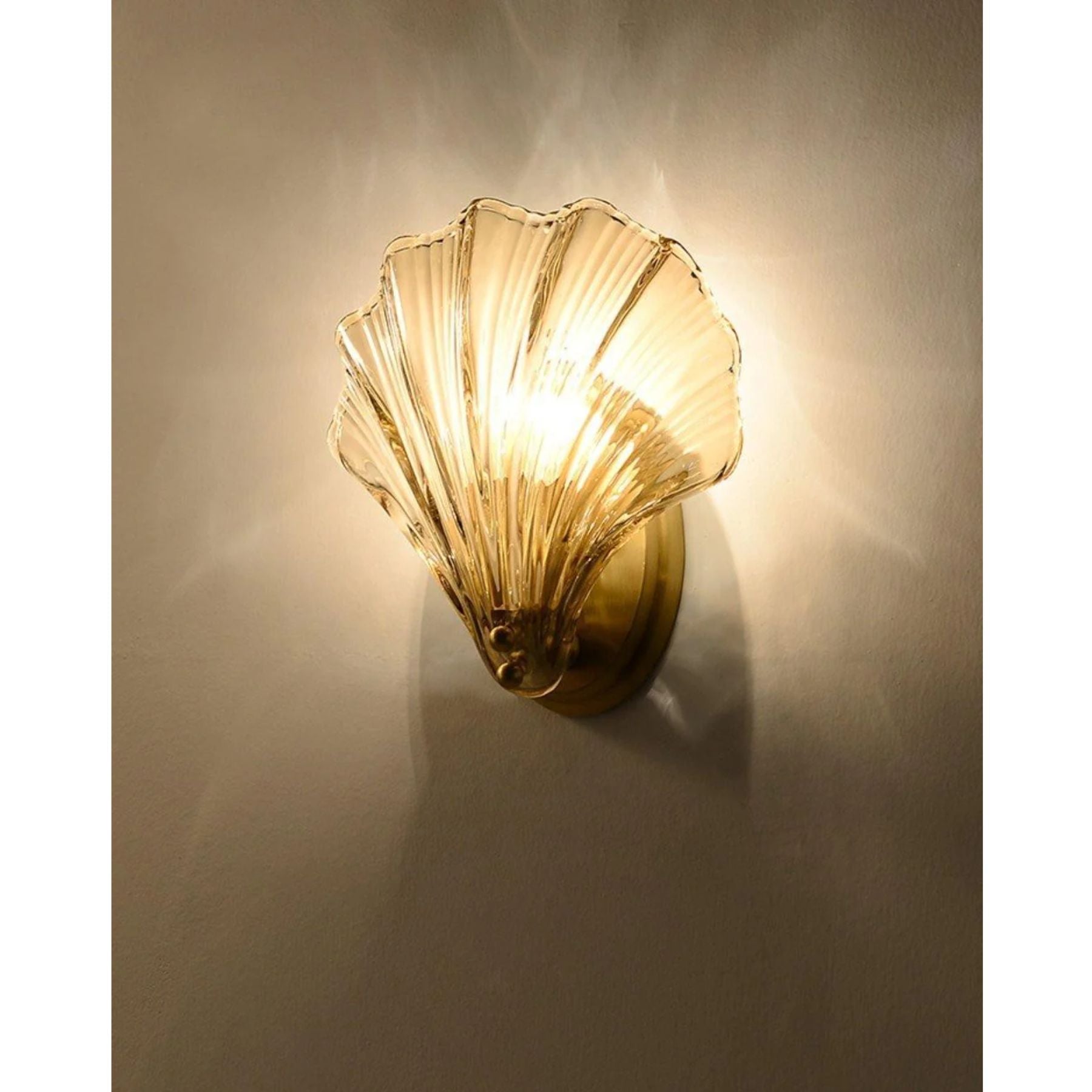 Sio Shell Wall Light