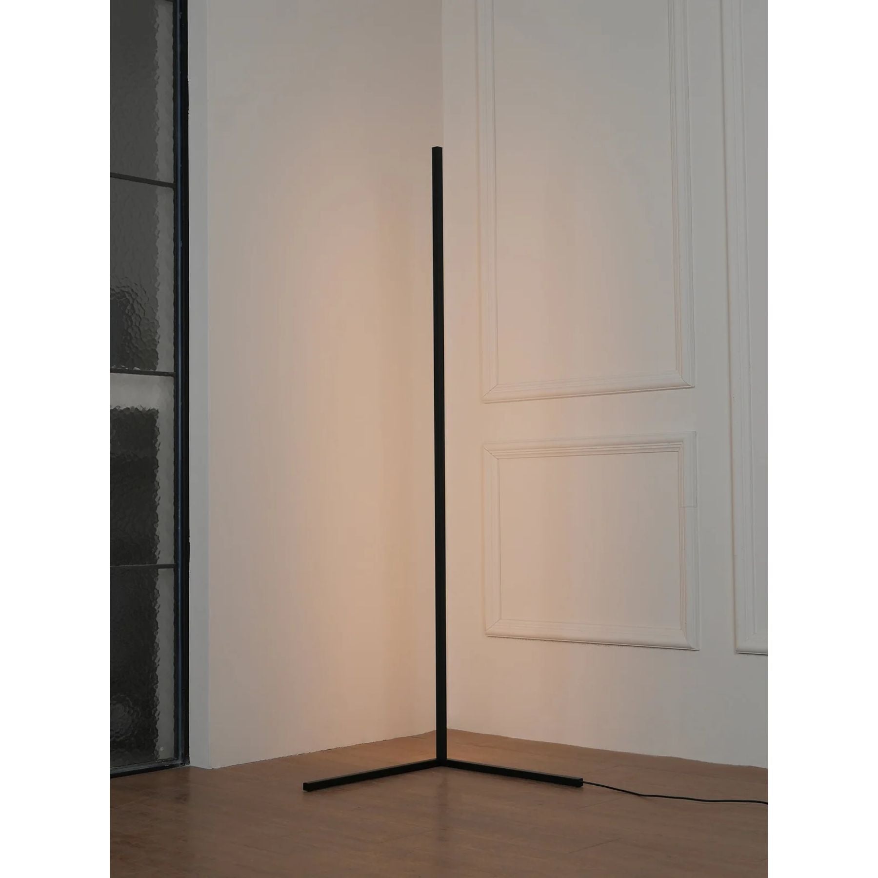 Lucavo Floor Lamp