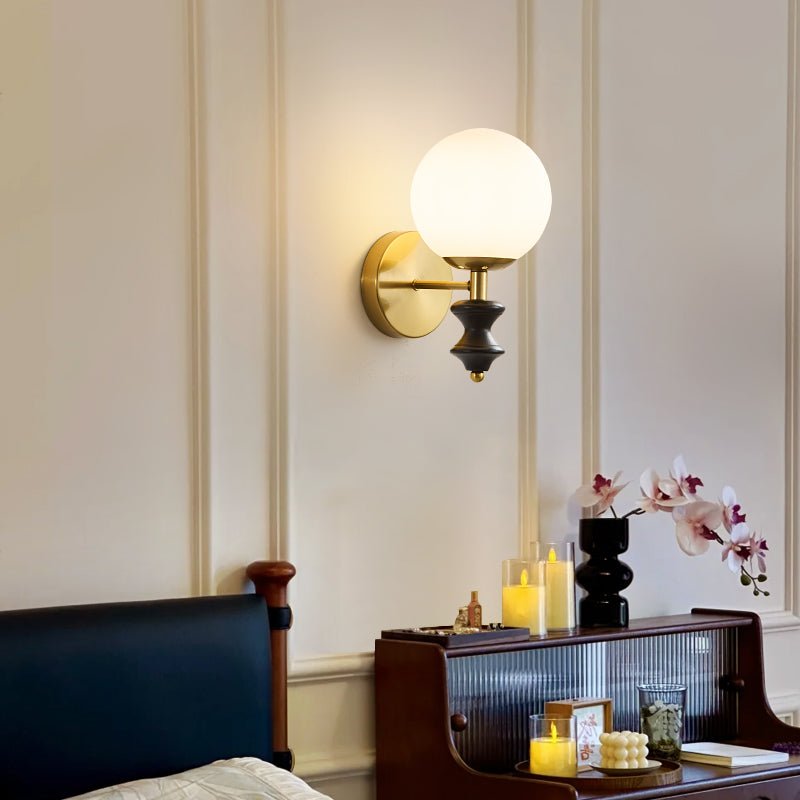 Domides Wall Light