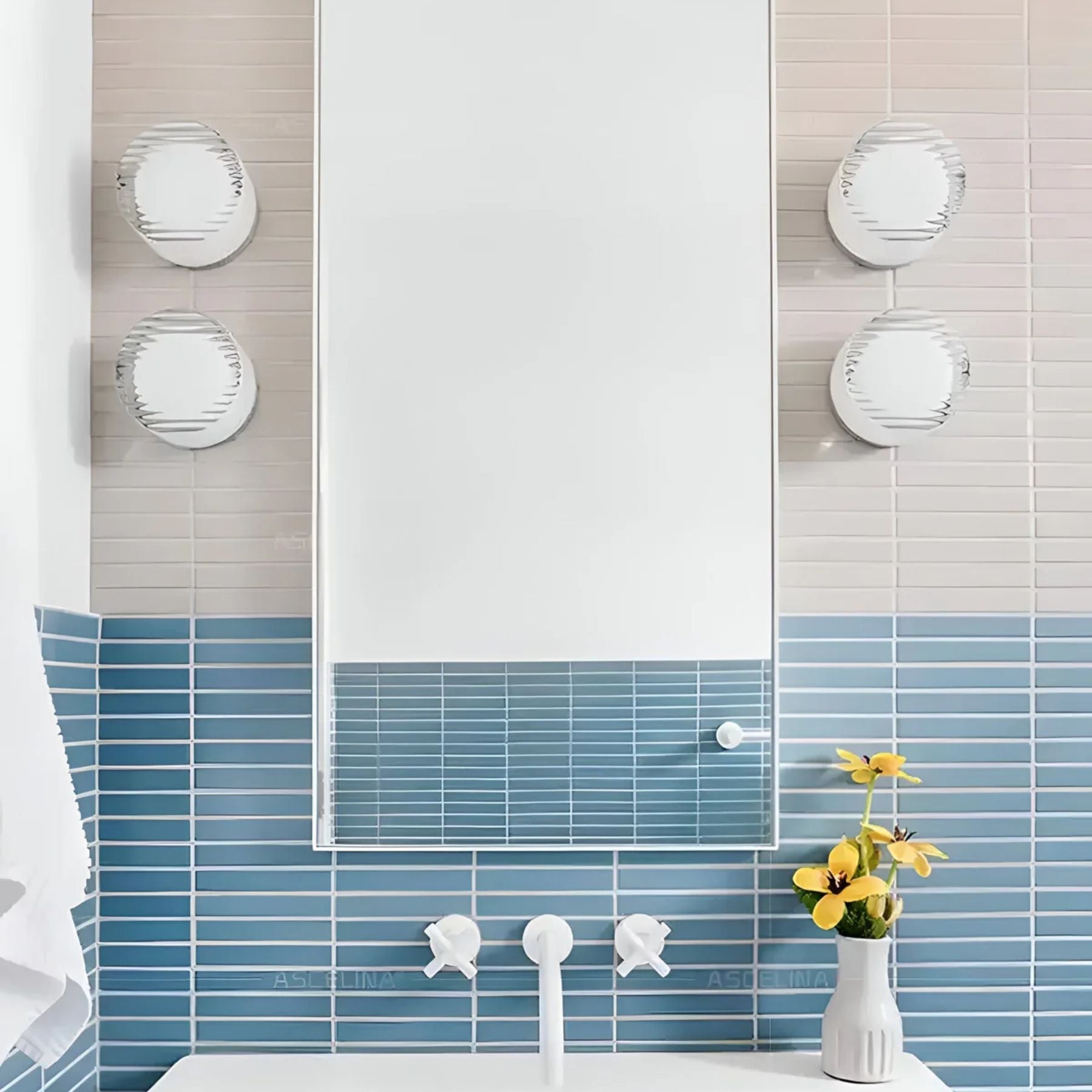 Ambrelo Wall Light