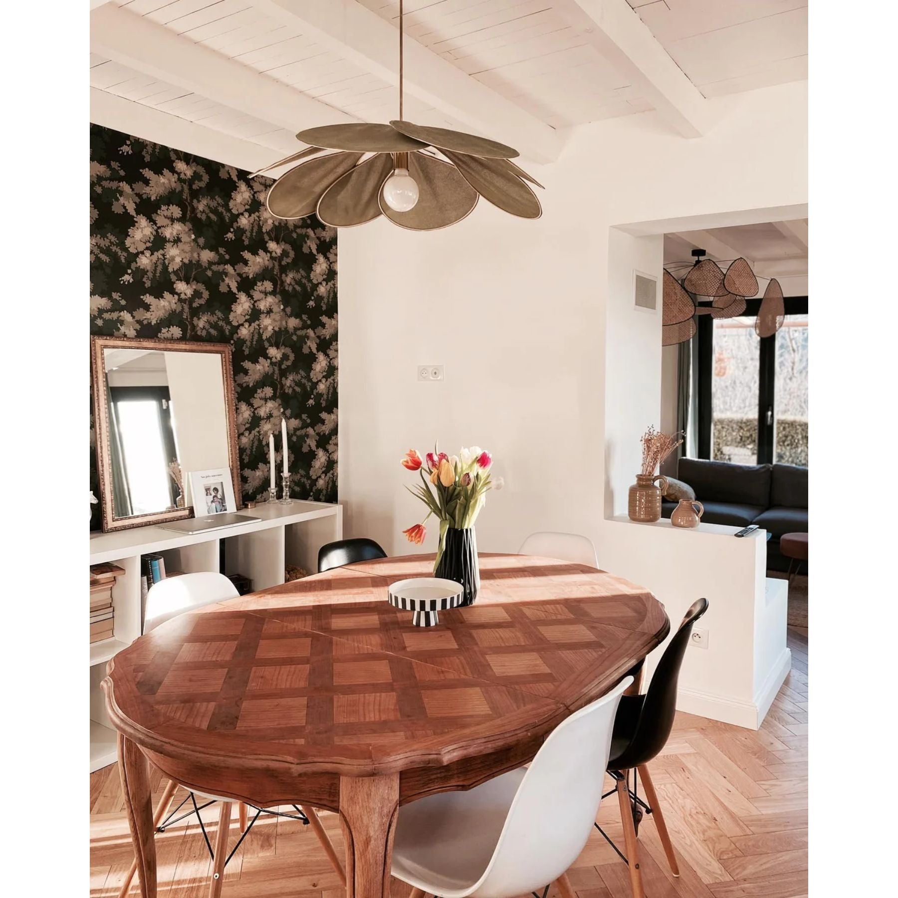 Furesta Flower Pendant Light