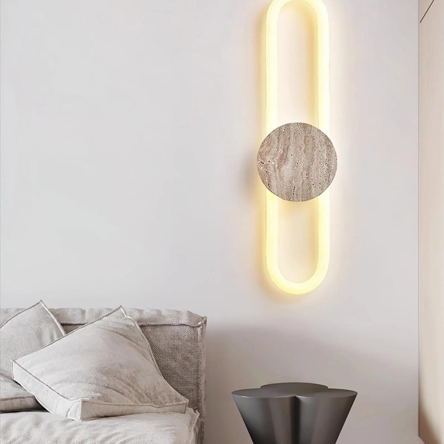 Elovem Wall Light