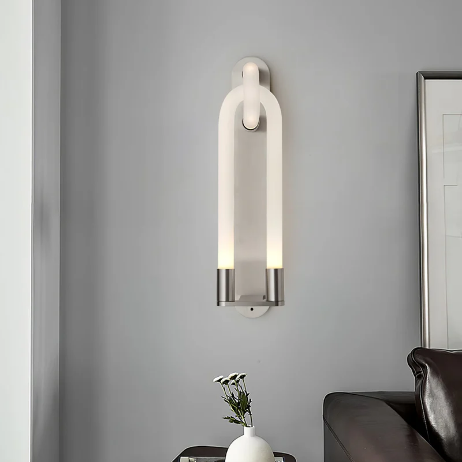 Loracus Wall Light