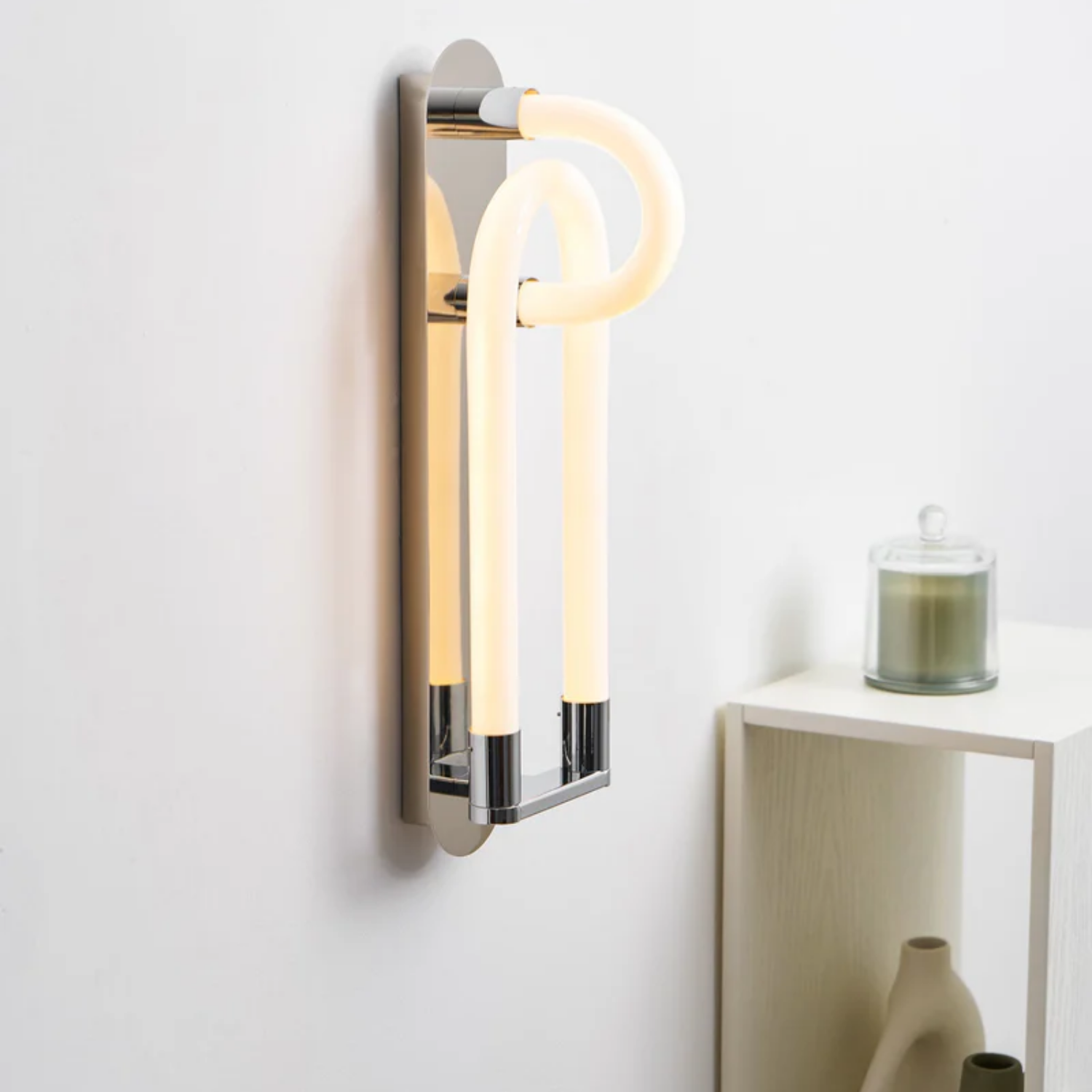 Loracus Wall Light