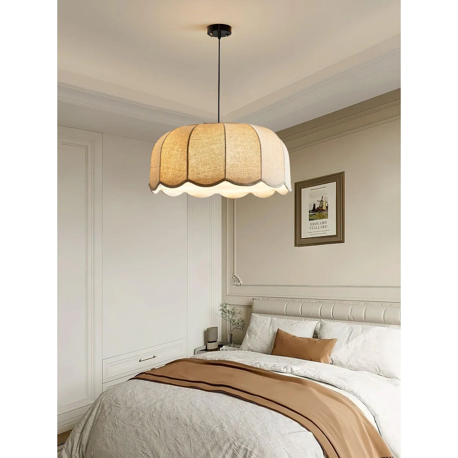 Benzana Leaf Pendant Light