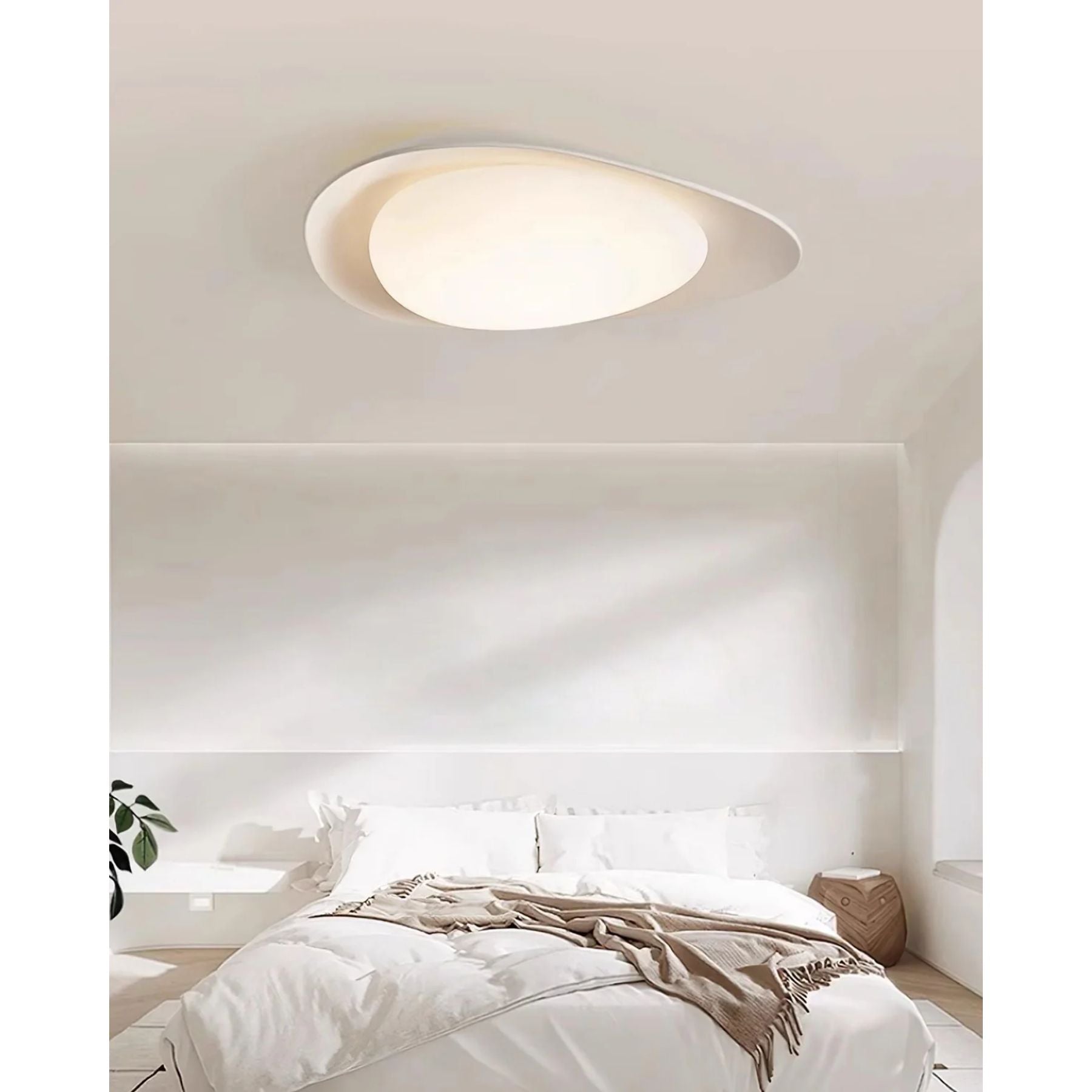 Fiolyn Leaf Ceiling Light