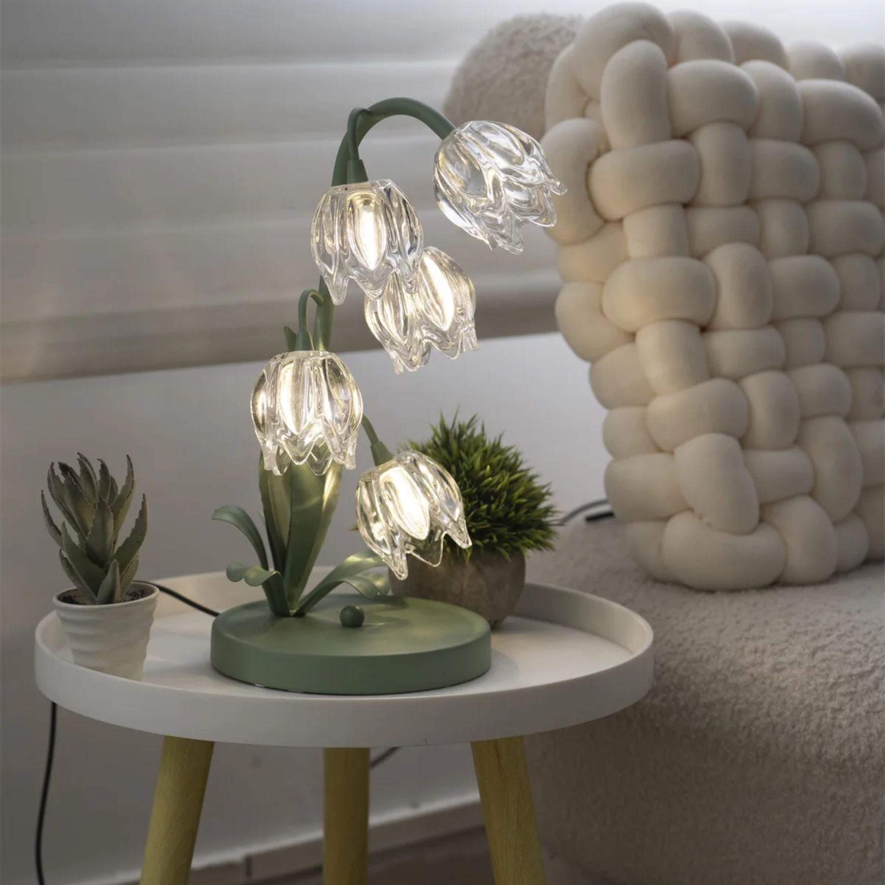 Cella Flower Table Lamp