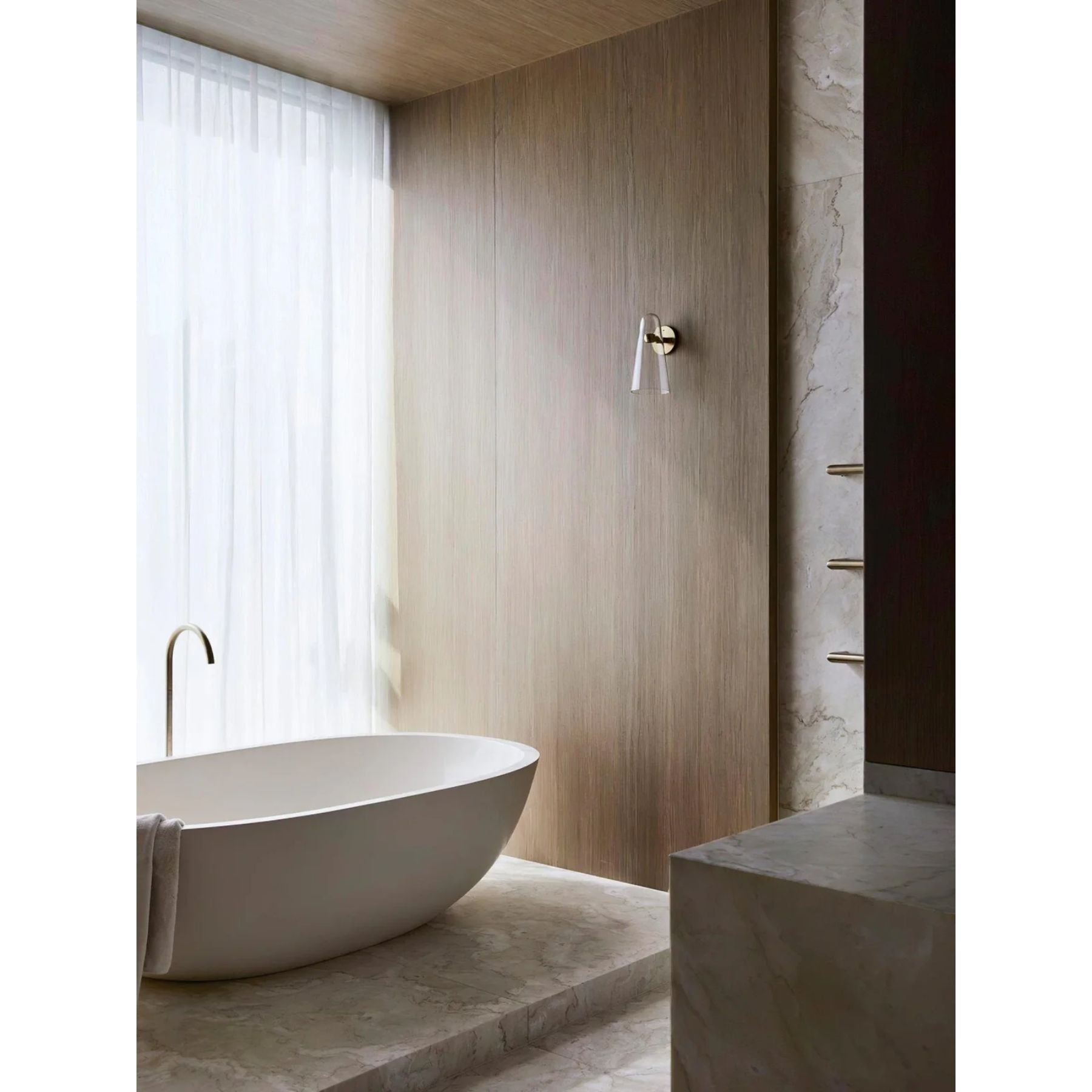 Conziza Glass Wall Light