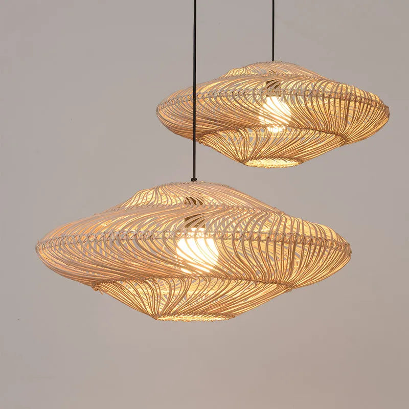 Lanzeo Rattan Pendant Light