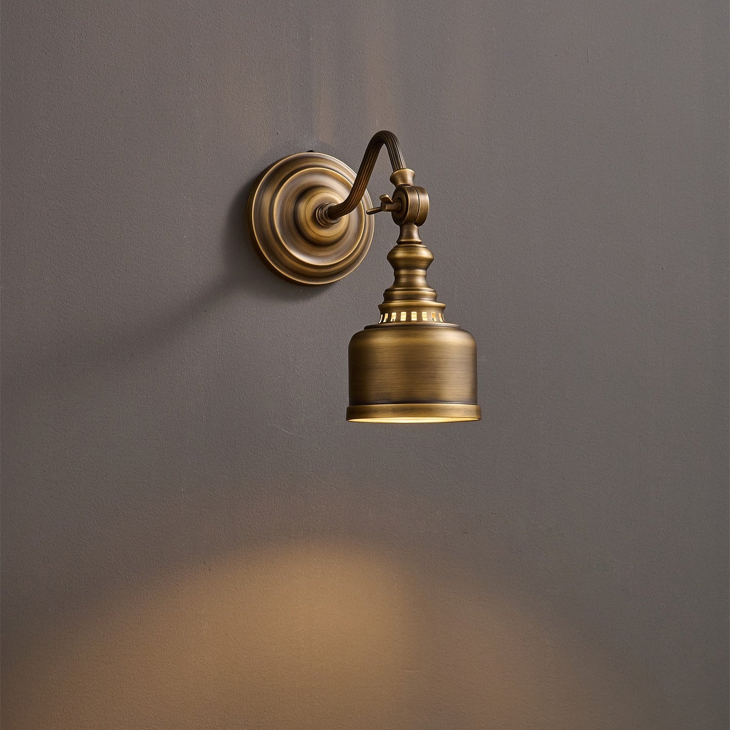 Miloara Vintage Wall Light