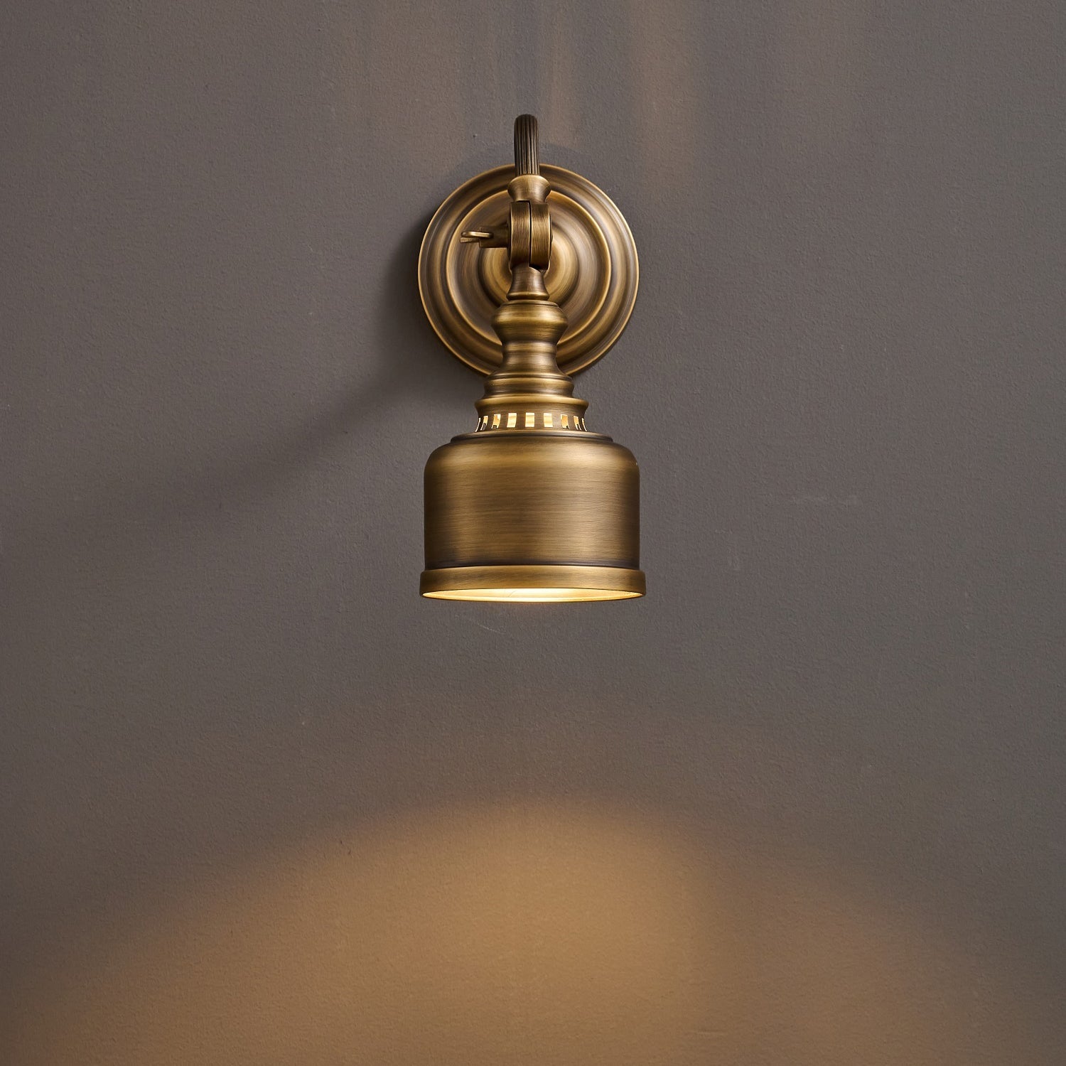 Miloara Vintage Wall Light