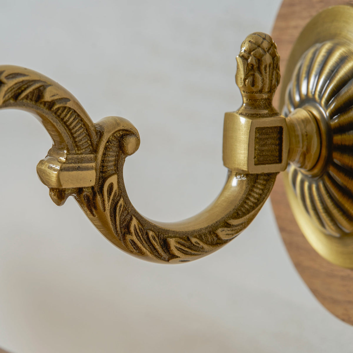 Rillvael Linear Wall Light