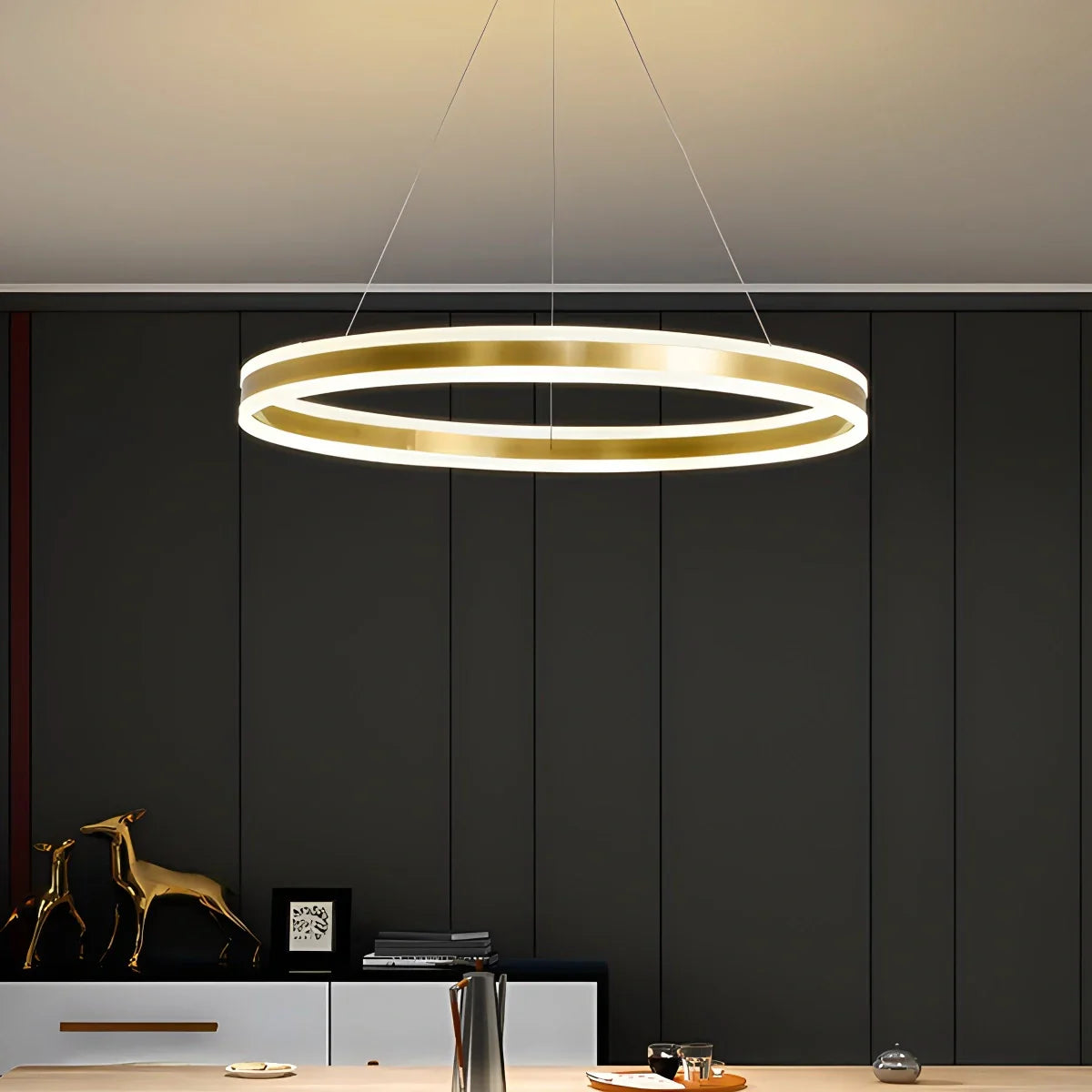 Lavezis Pendant Light