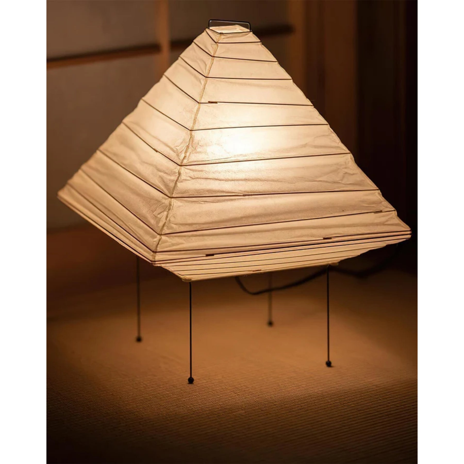 Lysvenn Table Lamp