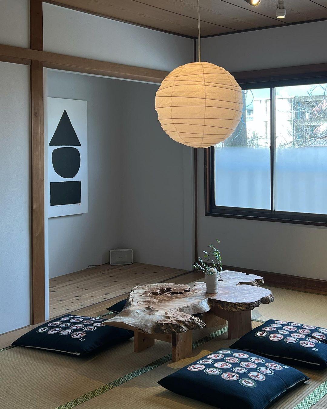Yarmereia Paper Pendant Light