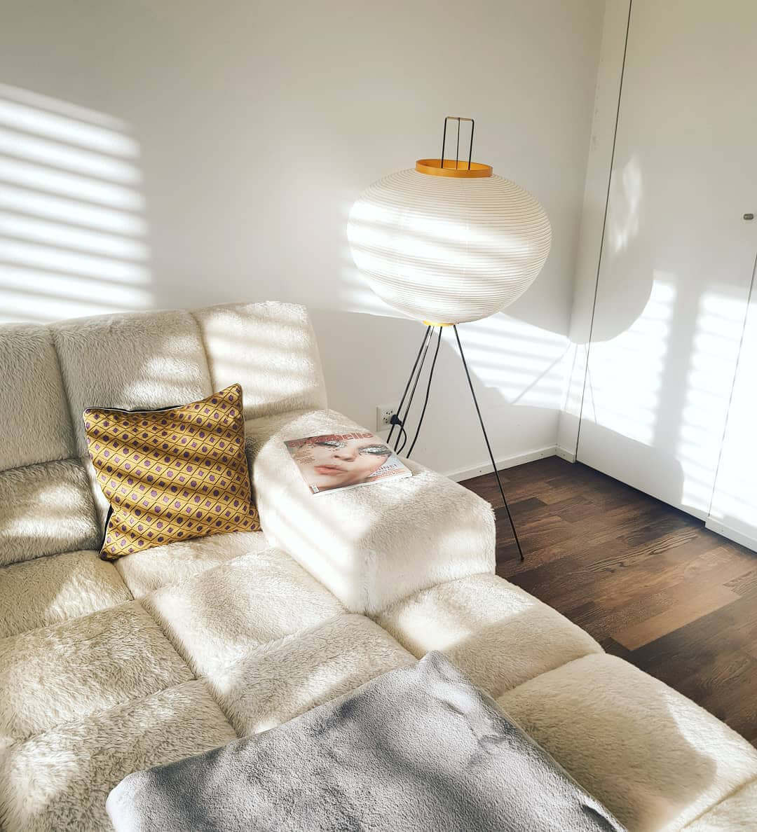 Yariaus Floor Lamp