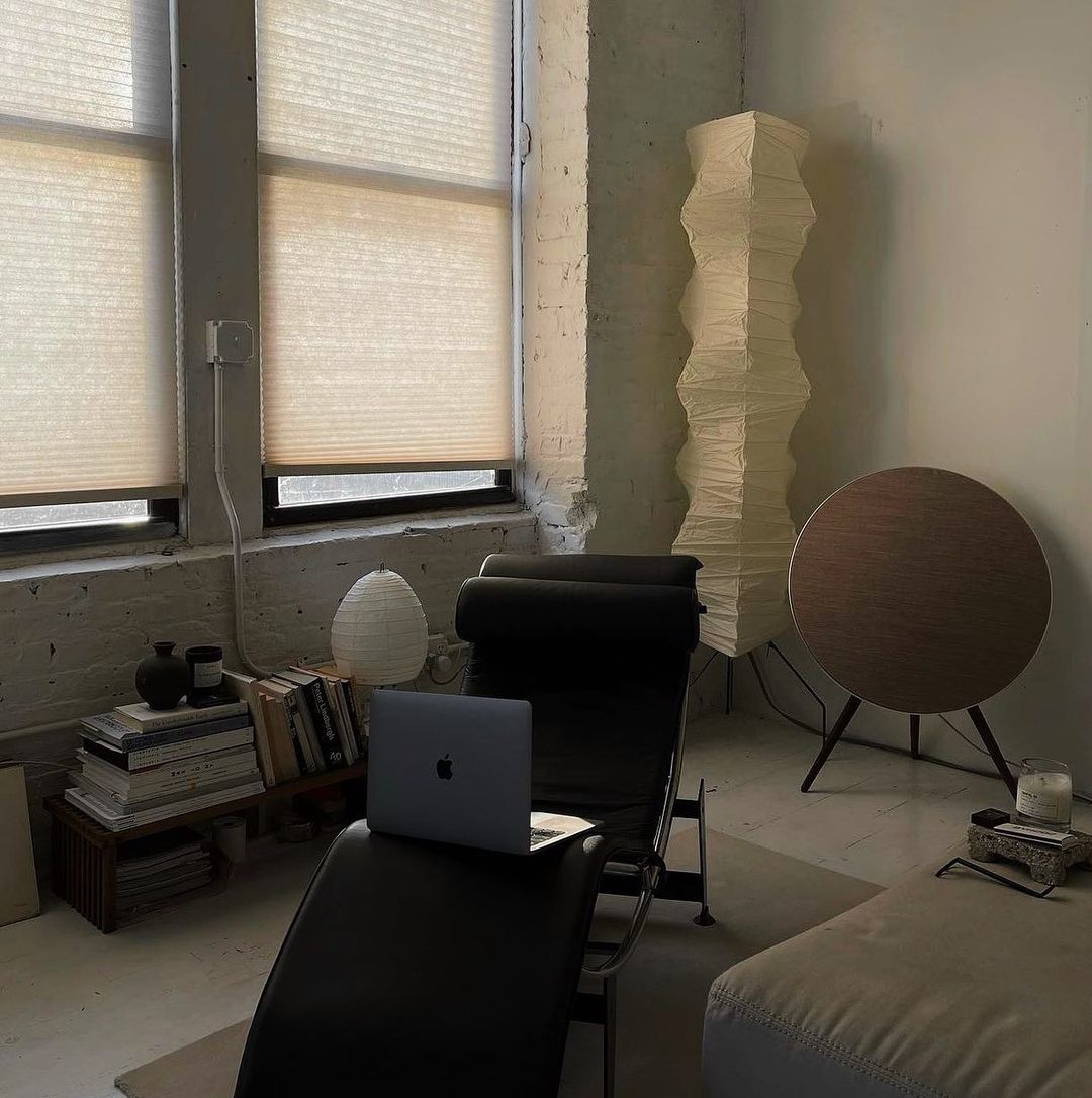Yariaus Floor Lamp