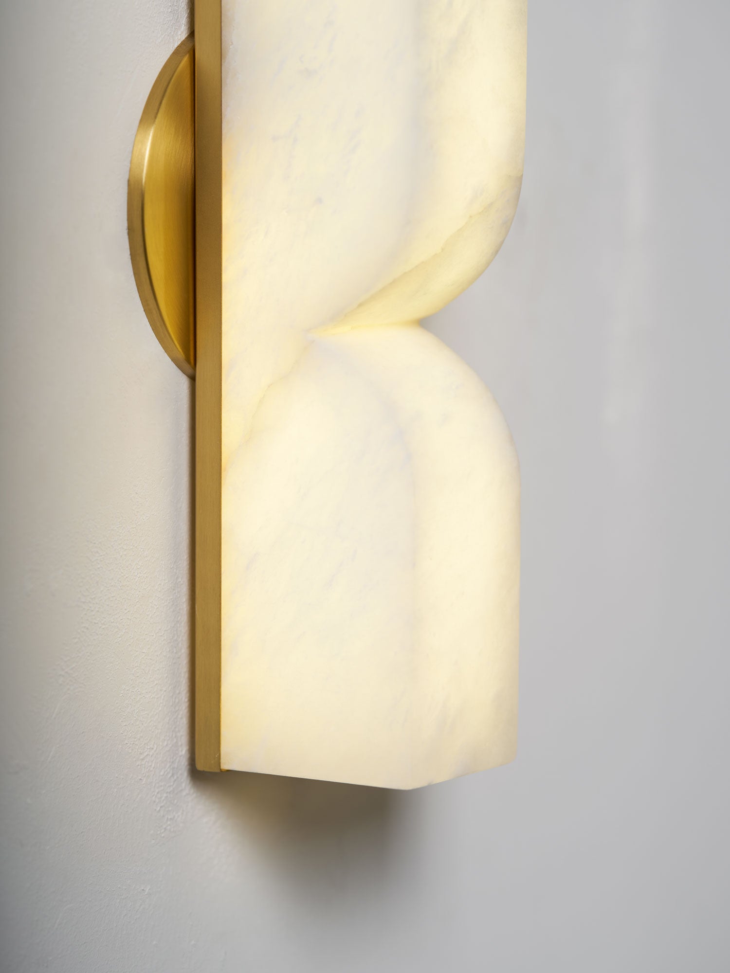 Haria Alabaster Wall Light