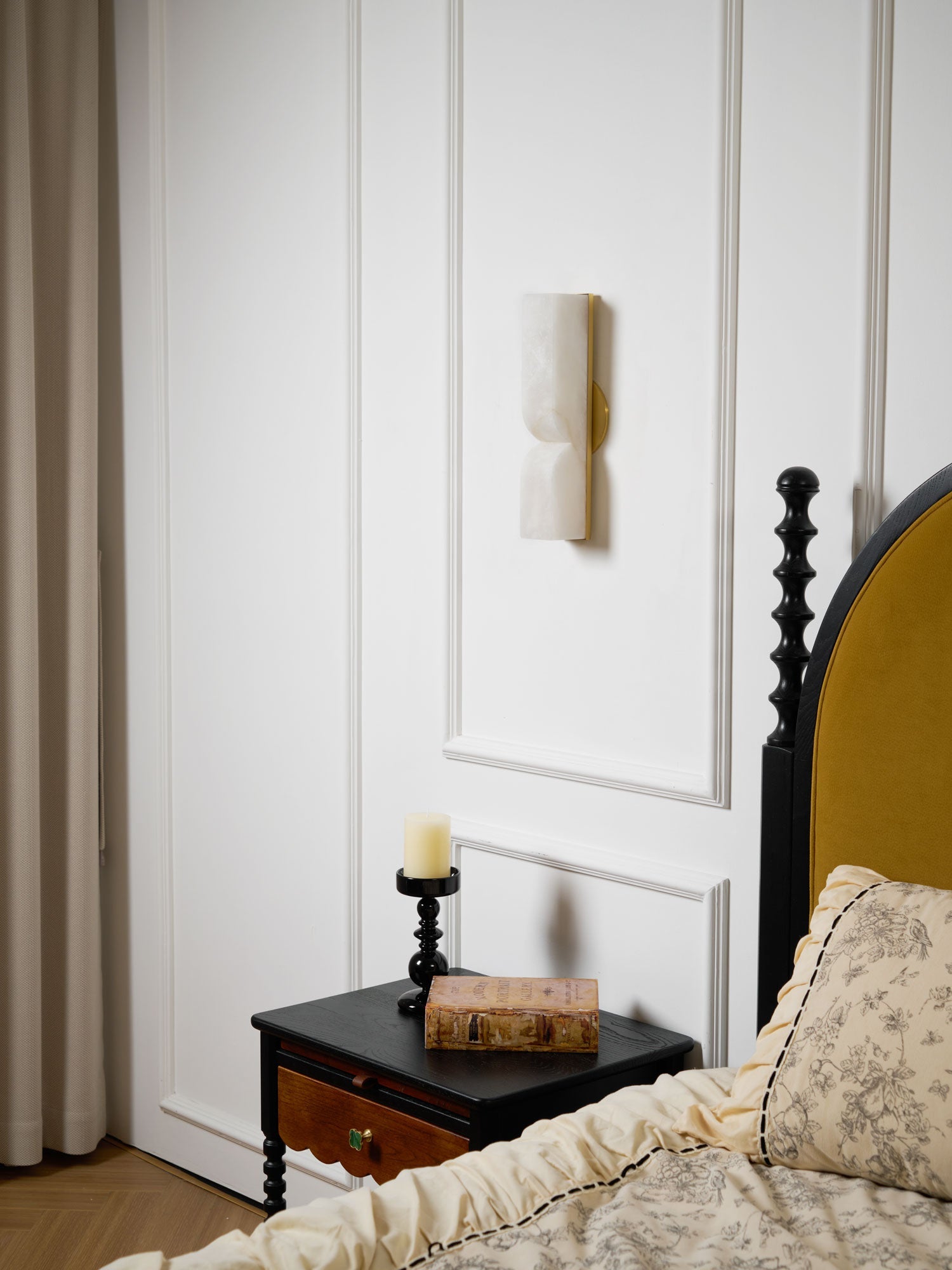 Haria Alabaster Wall Light