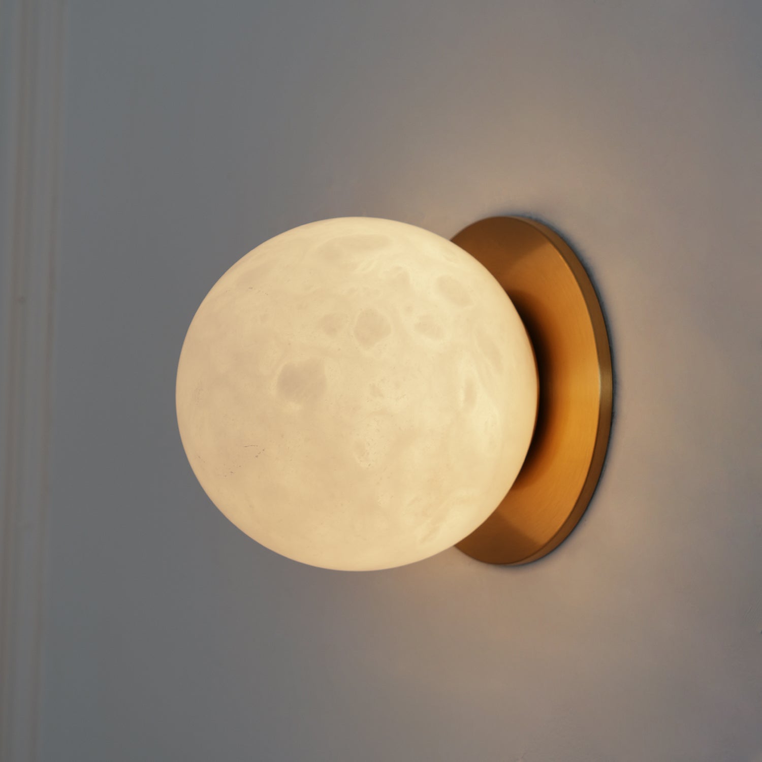 Libaro Orb Wall Light
