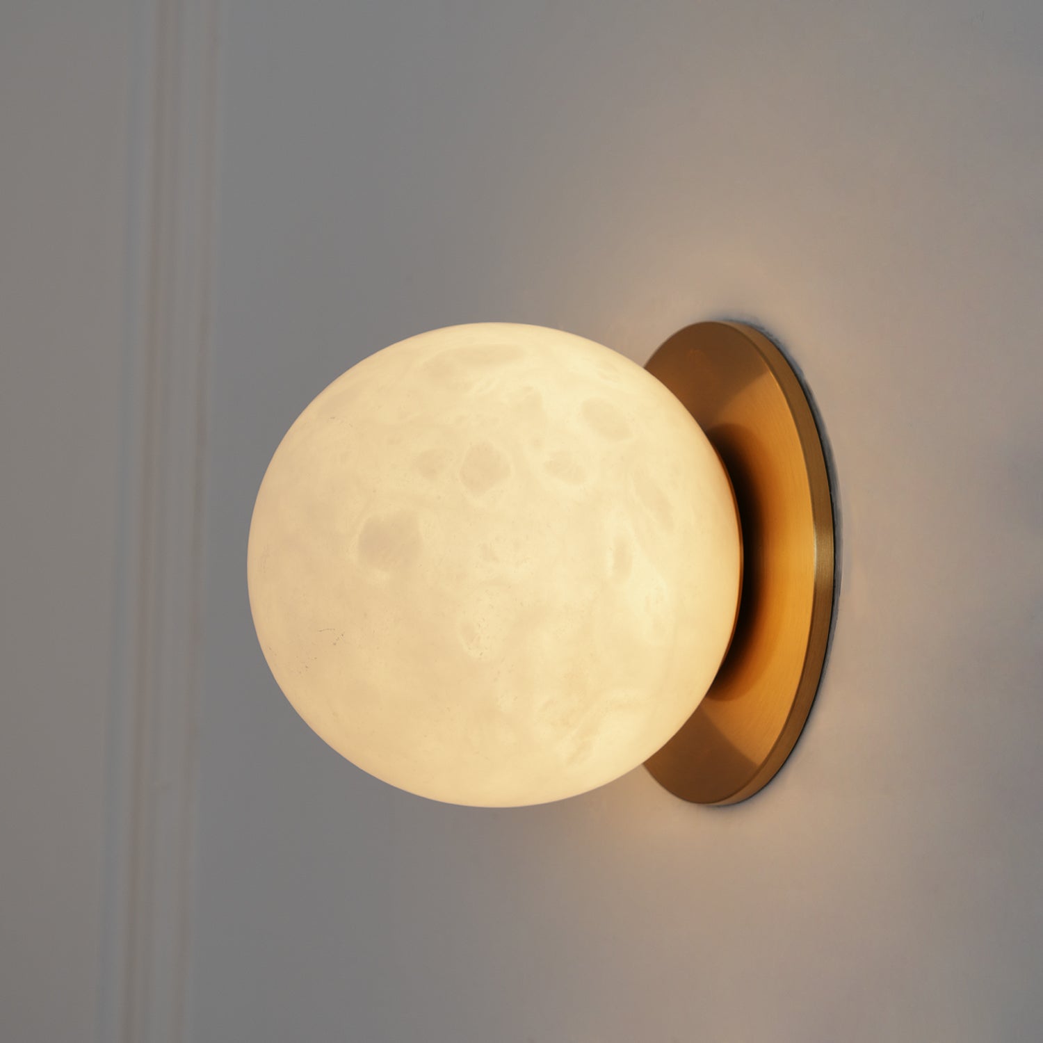 Libaro Orb Wall Light