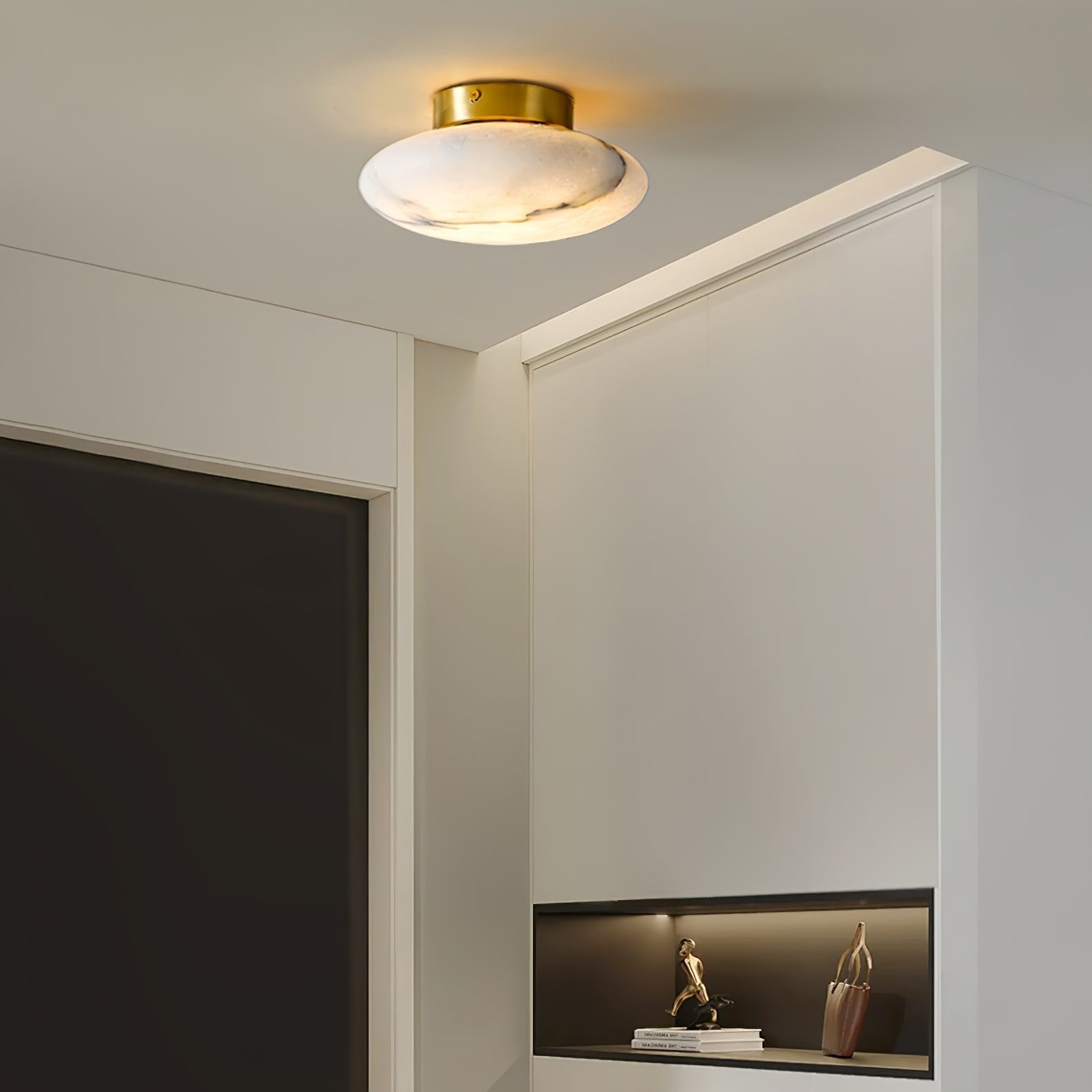 Ovval Ceiling Light