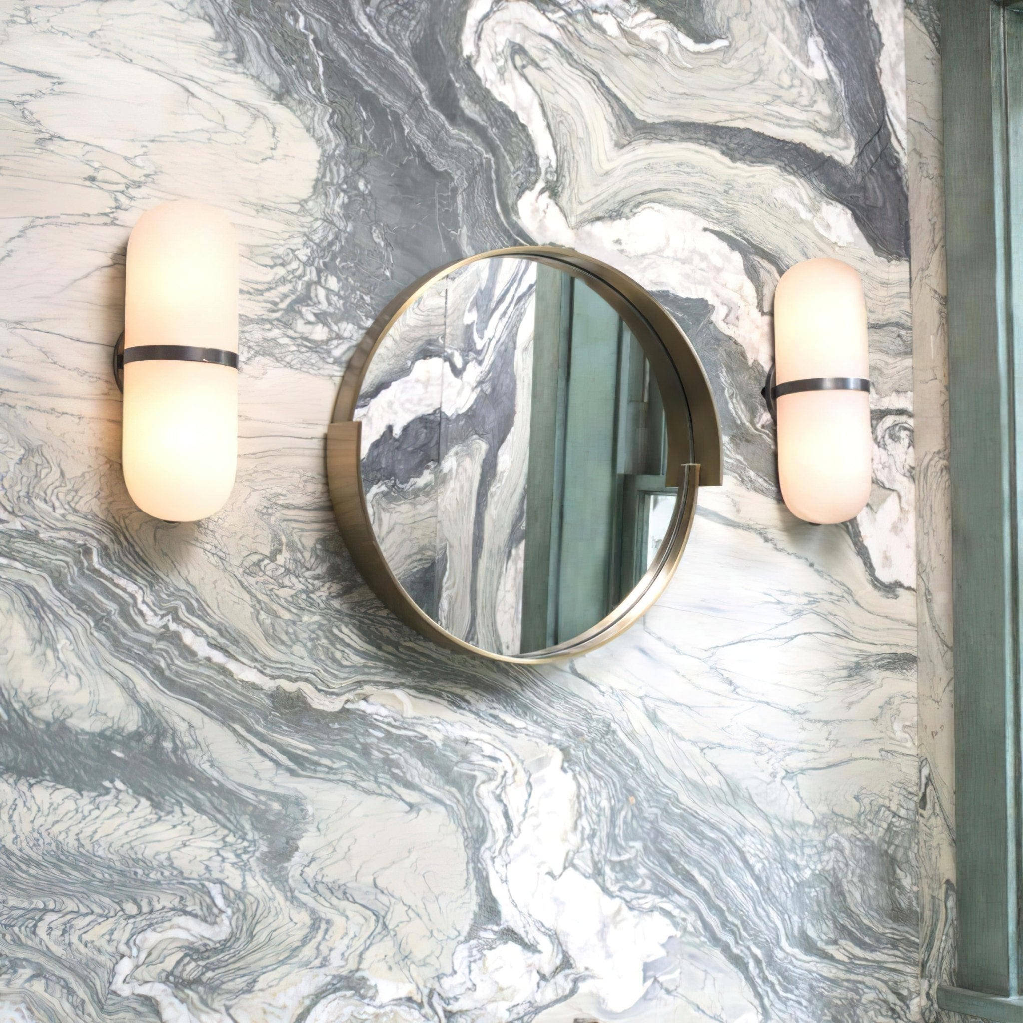 Luniva Wall Light