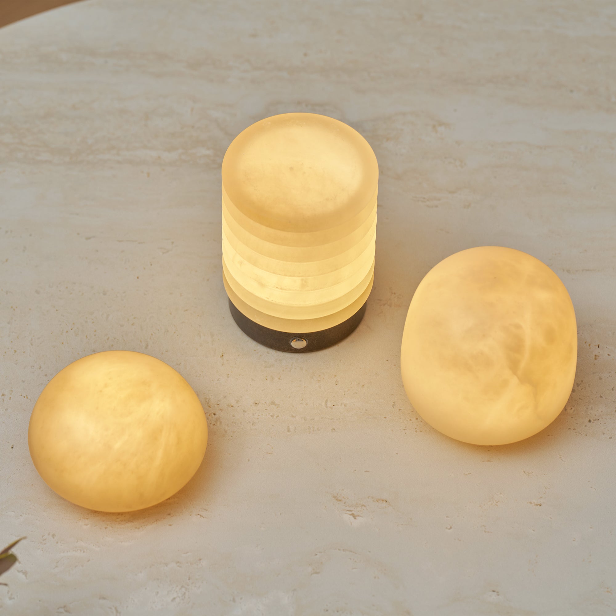 Okaros Table Lamp