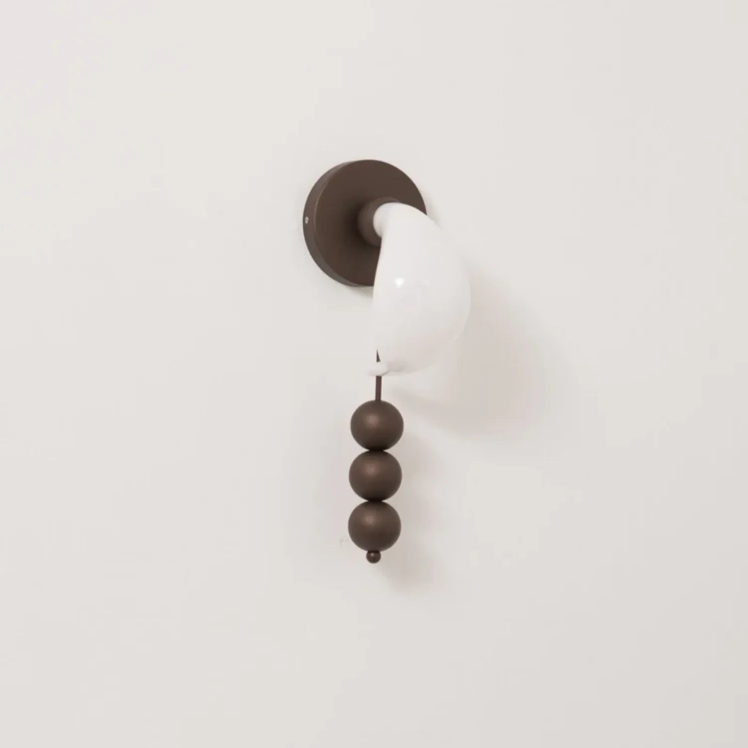 Relamis Wall Light